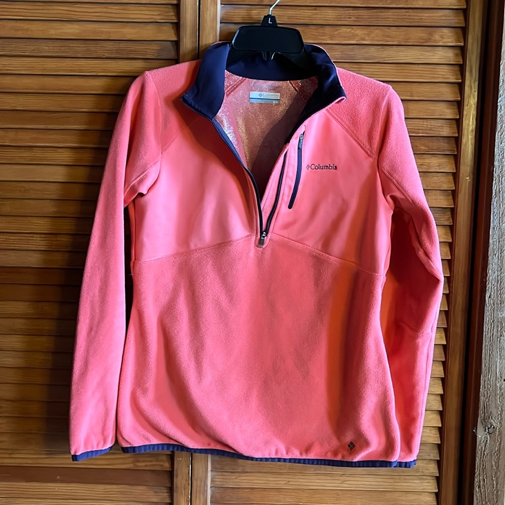 Columbia peach pullover, size medium